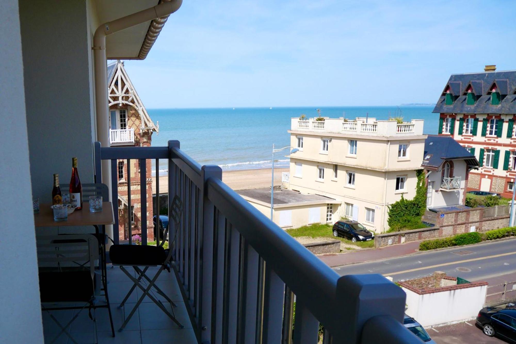 Appartement Vue Mer - 30 M De La Plage - 5 Minutes A Pied Du Centre Ville Et Du Casino ヴィレ・シュル・メール エクステリア 写真