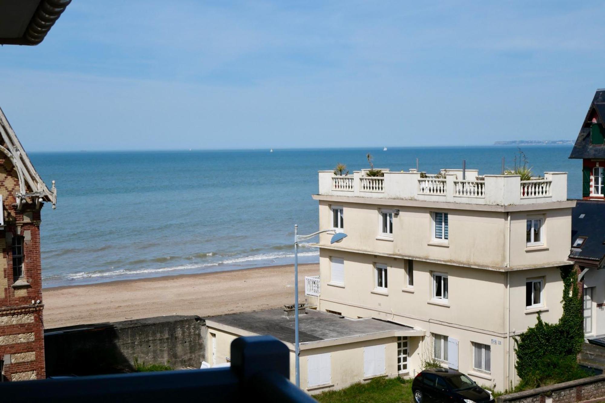 Appartement Vue Mer - 30 M De La Plage - 5 Minutes A Pied Du Centre Ville Et Du Casino ヴィレ・シュル・メール エクステリア 写真